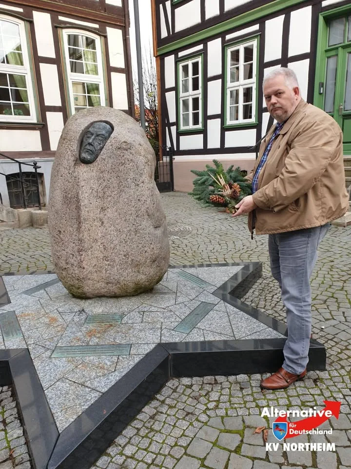 Unser Kreisvorsitzender Maik Schmitz legte im Gedenken an die Opfer der Pogromnacht 1 …