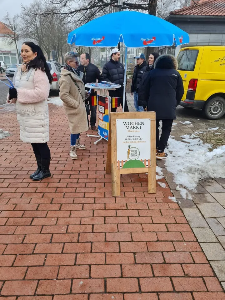 Infostand des #AfD-Kreisverbandes Northeim im schönen Hardegsen – mit vielen engagier …