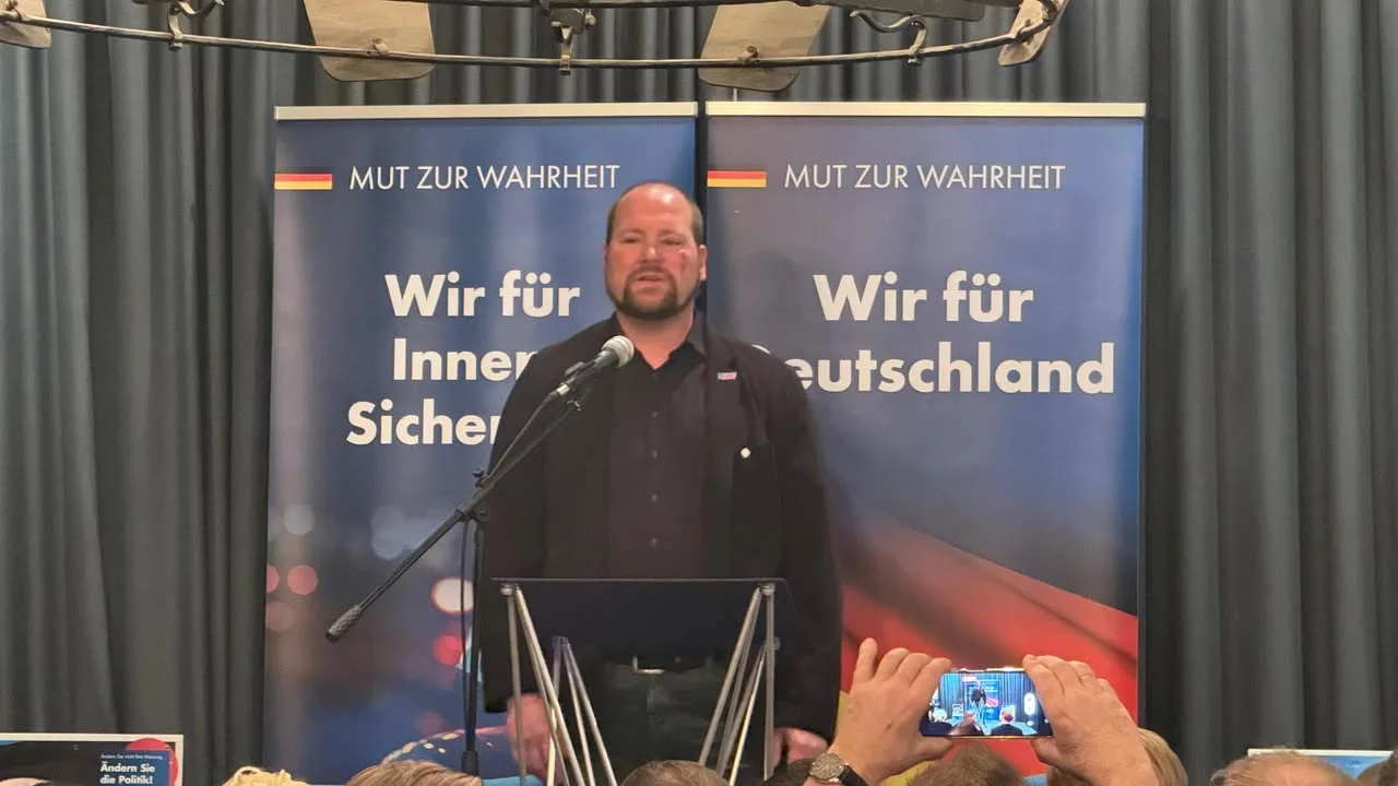 Erfolgreicher Neujahrsempfang trotz Einschüchterungsversuchen vor der Tür Der altehrw …