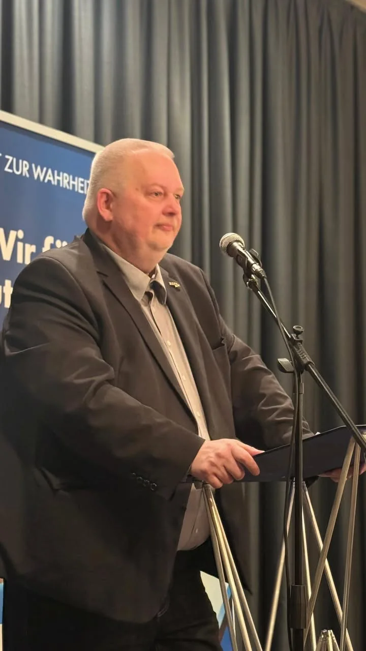 Erfolgreicher Neujahrsempfang trotz Einschüchterungsversuchen vor der Tür Der altehrw …