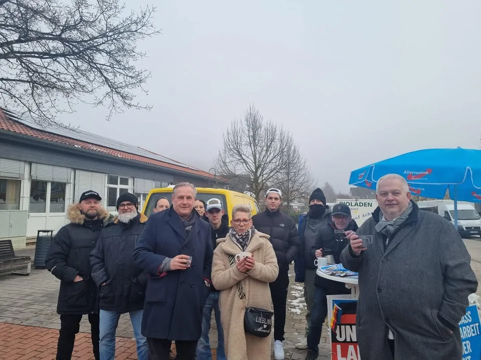 Infostand des #AfD-Kreisverbandes Northeim im schönen Hardegsen – mit vielen engagier …