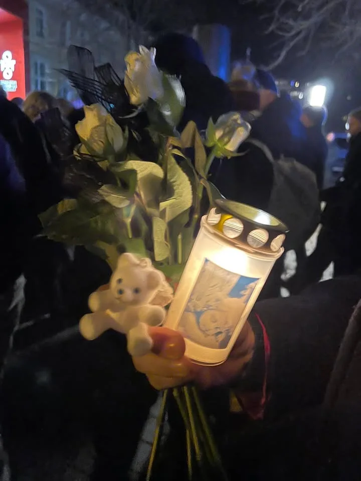 Trauerkundgebung auf dem Domplatz in Magdeburg – AfD-Kreisverband Northeim zeigt Mitg …