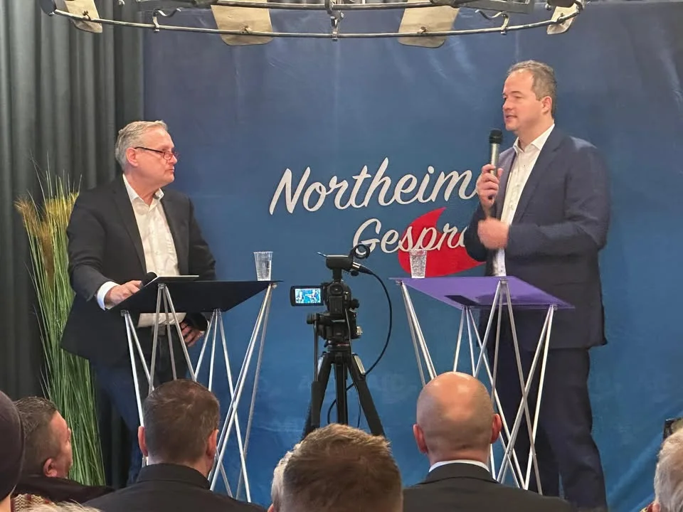 Northeimer Gespräche am Volkstrauertag: Politische Weichenstellungen im Fokus Am heut …